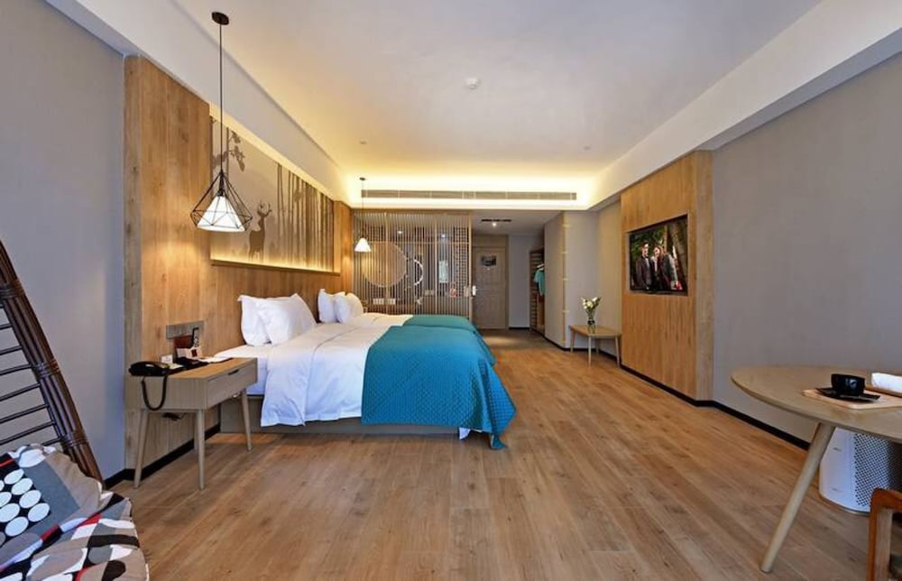 Фото Luoyang Mehood Lestie Hotel Sport Center