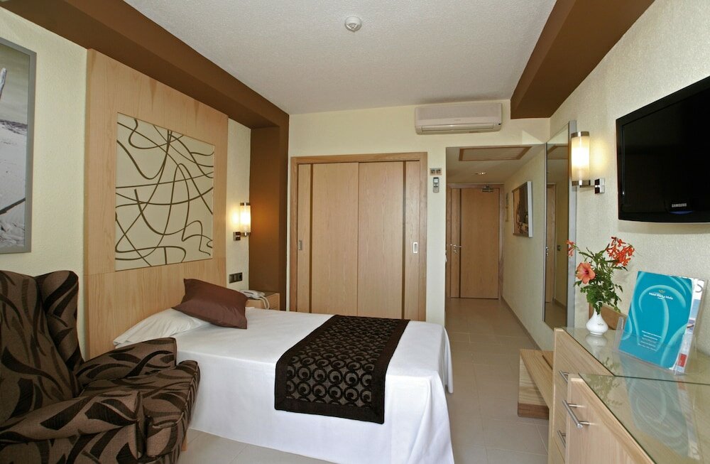 Фото Hotel Riu La Mola