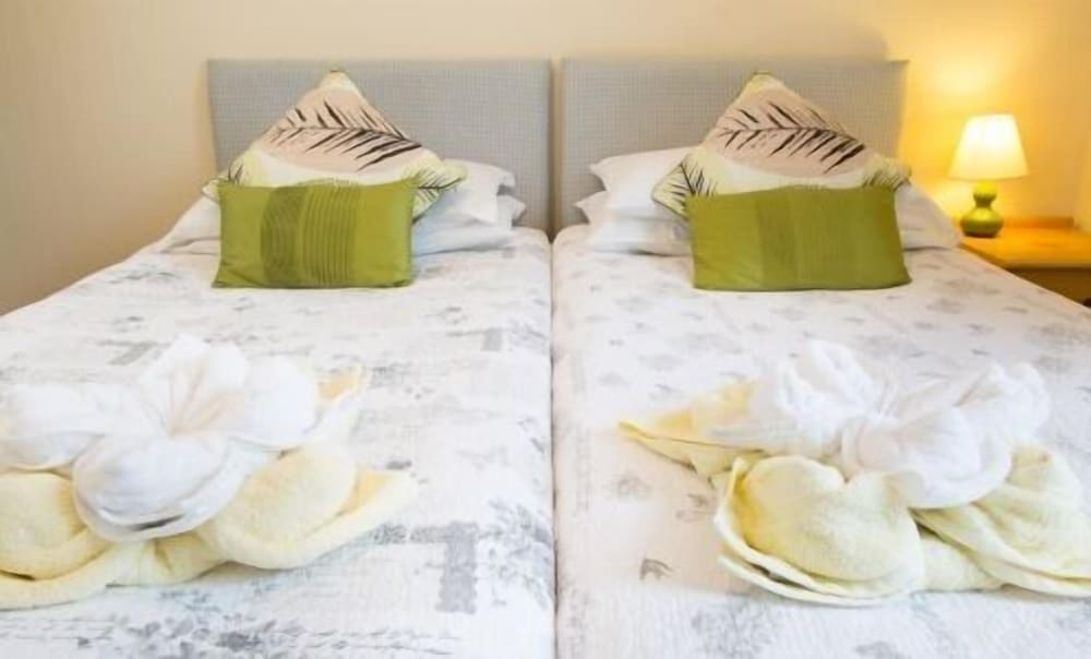 Фото The Firs Guest House