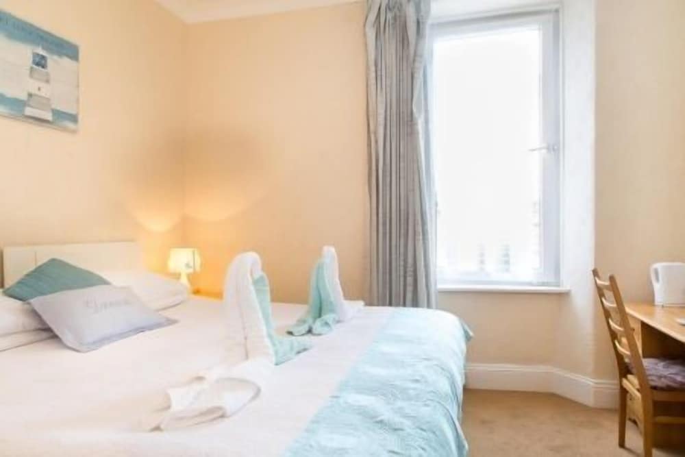 Фото The Firs Guest House