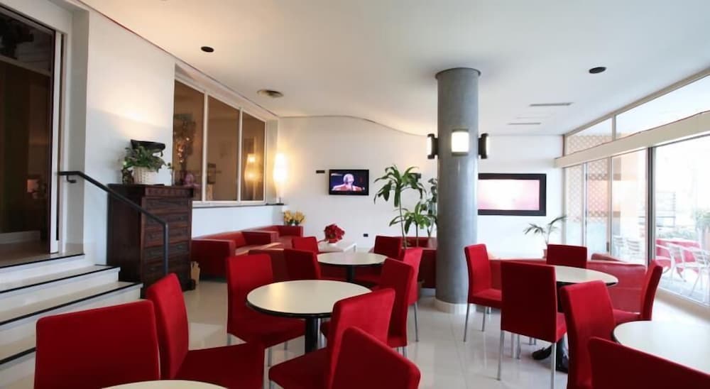 Фото Hotel Sacramora