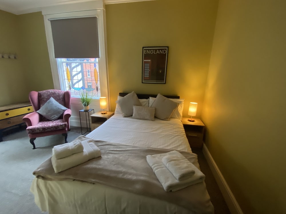 Фото Grosvenor Place Guest House