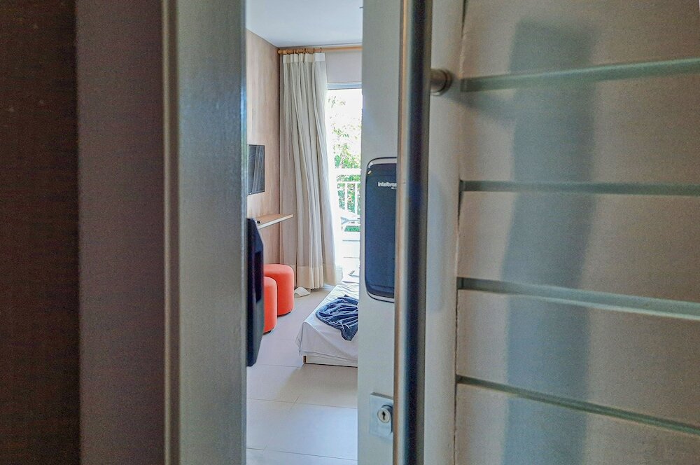 Фото Beach Way Charmoso Pé na Areia 2 quartos 6 pessoas by DM Apartments