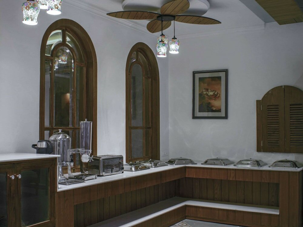 Фото Quality Inn Bhagsu Heritage