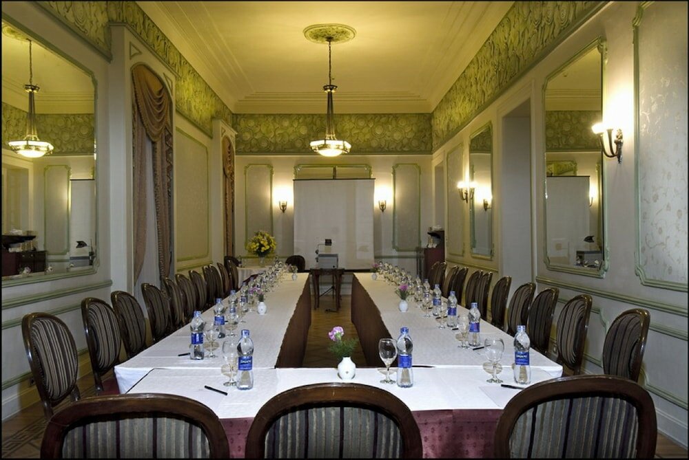 Фото Le Metropole Luxury Heritage Hotel Since 1902 by Paradise Inn Group