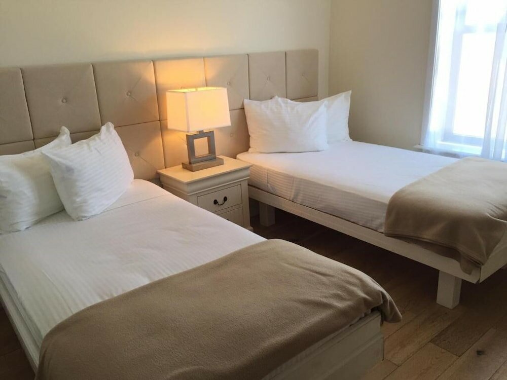 Фото Long Beach Hotel