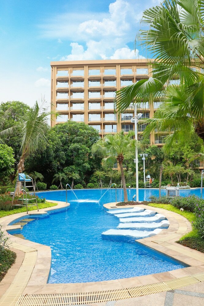 Фото Royal Garden Hotel