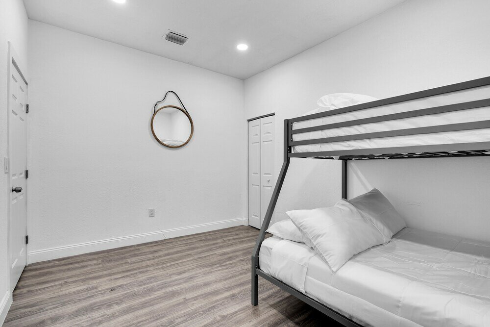 Фото Modern & Cozy 5bd House in Buenavista