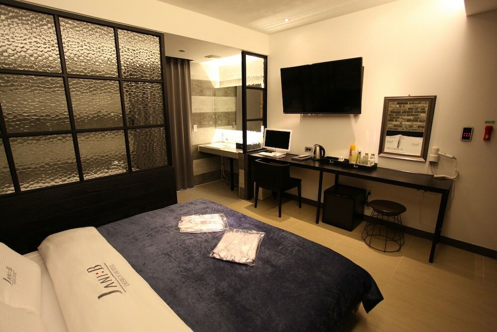 Фото Suwon Gwonseon-dong Jani B Hotel