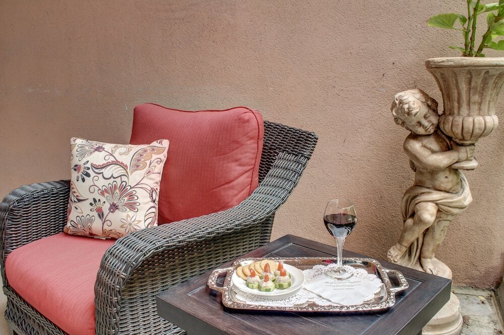 Фото The Presidents' Quarters Inn