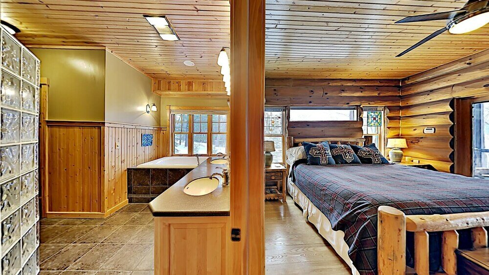 Фото Eagle Scout Lodge