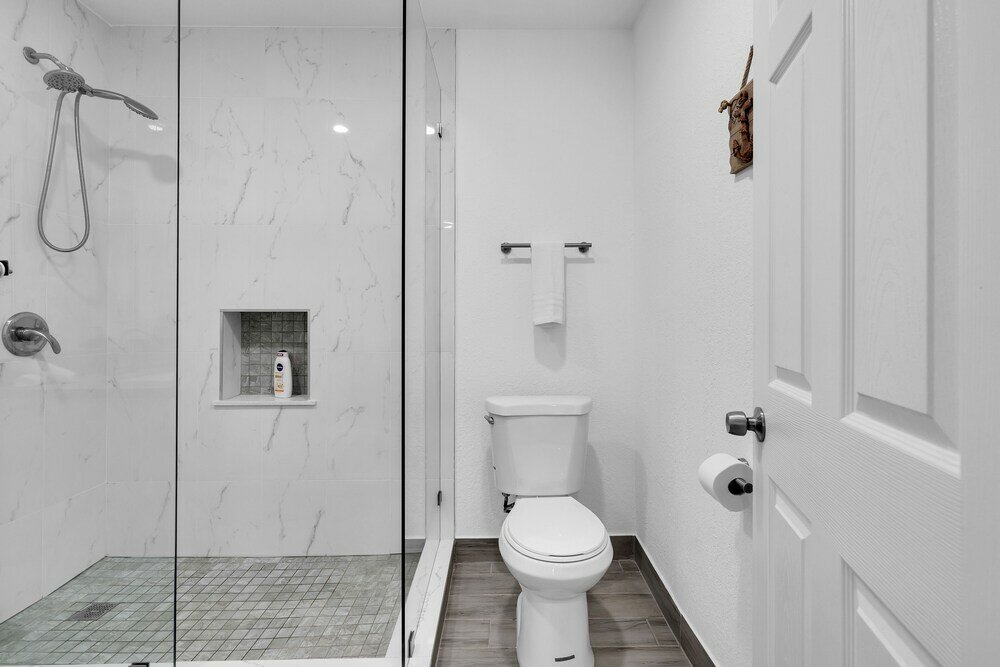 Фото Modern & Cozy 5bd House in Buenavista