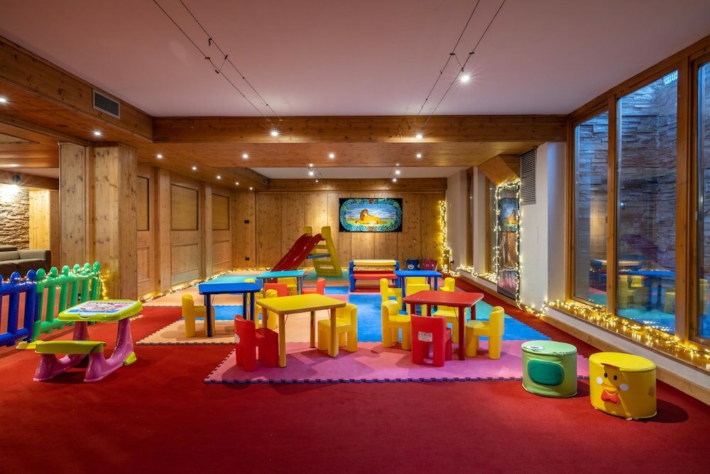 Фото Hotel Piandineve