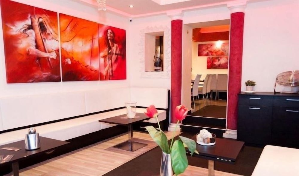 Фото Royal House