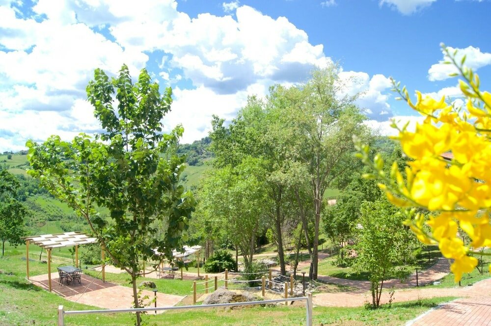 Фото La Valle Dei Caprioli - B&b