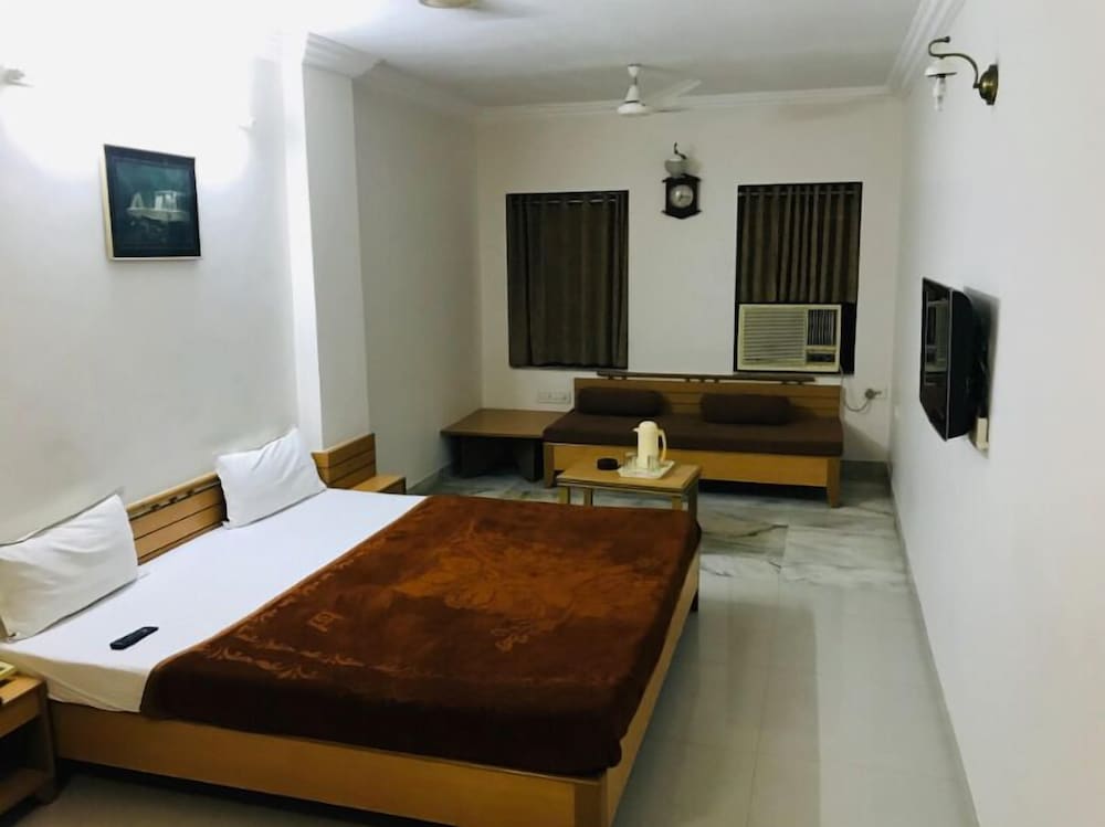 Фото Hotel Galaxy