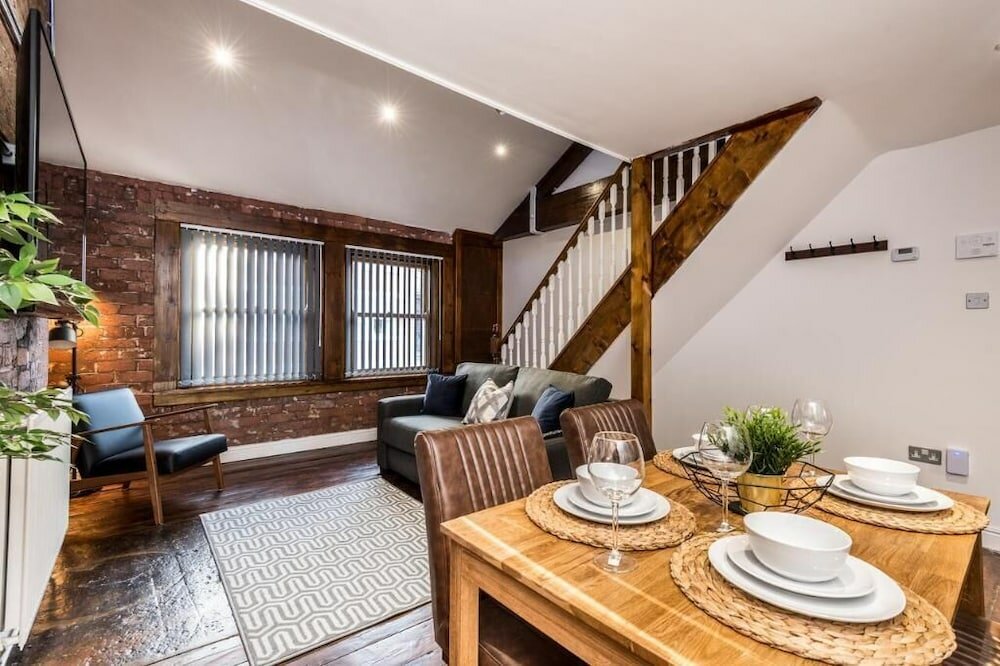 Фото UStay 27 Stanley Street Party Apartments