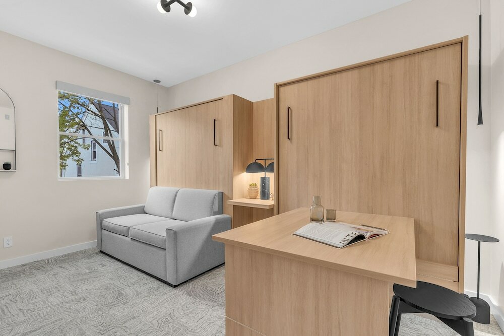 Фото The St Laurent Social Club & Guest Rooms