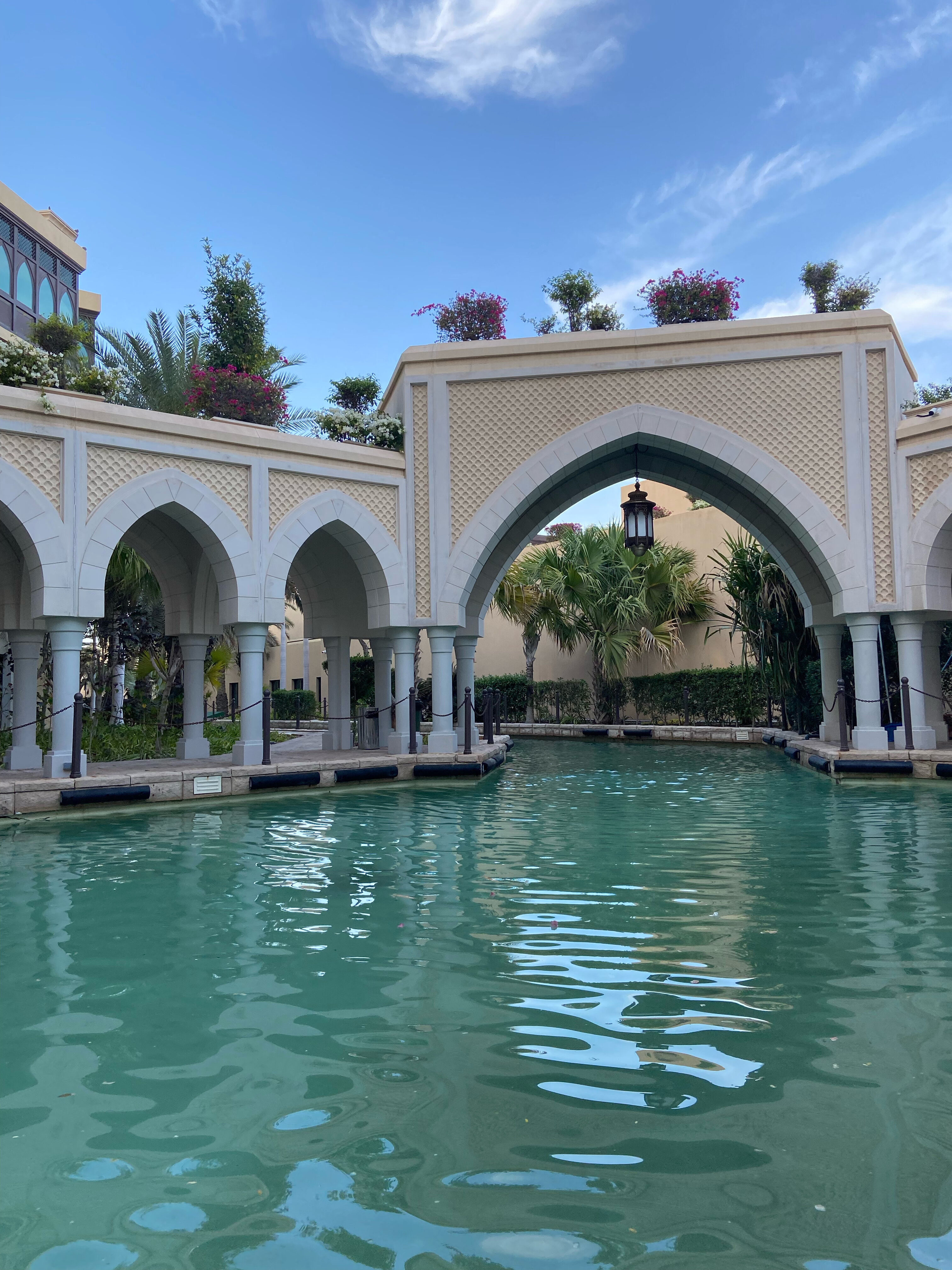 Фото Shangri-La Qaryat Al Beri Abu Dhab