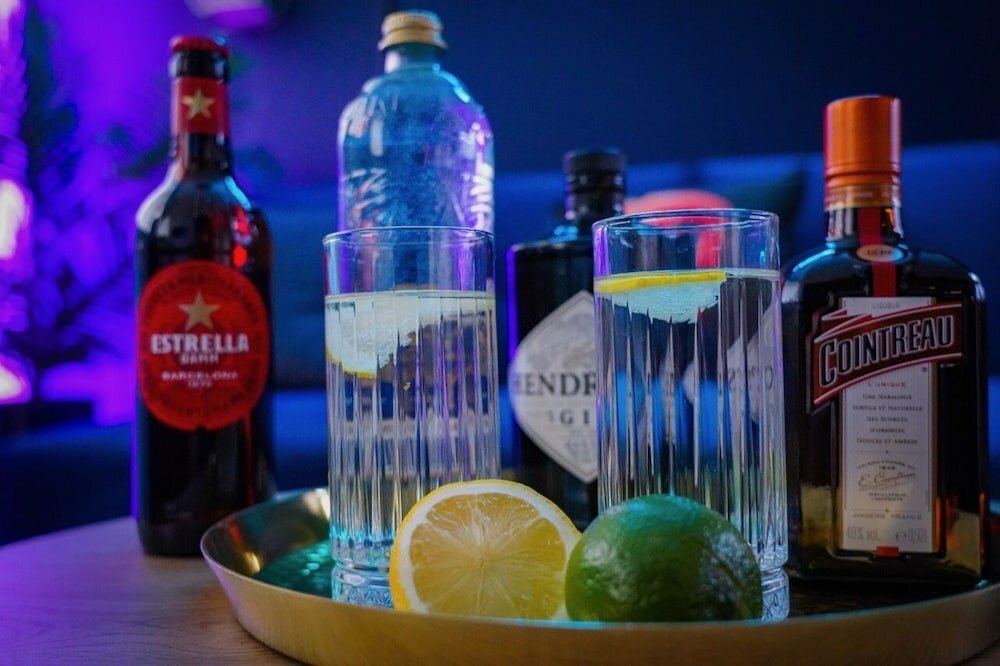 Фото Luxury Stevenage Town Centre Apartment