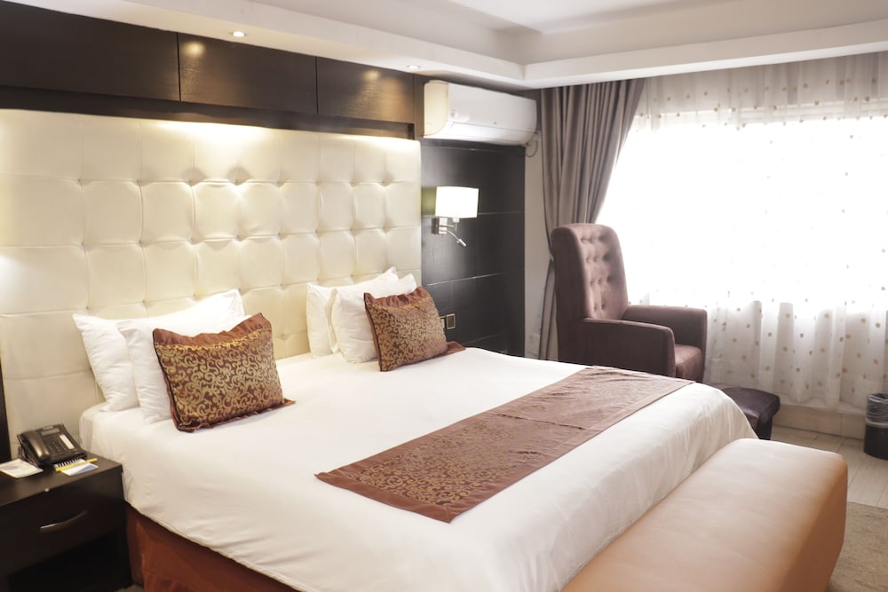 Фото отеля 3