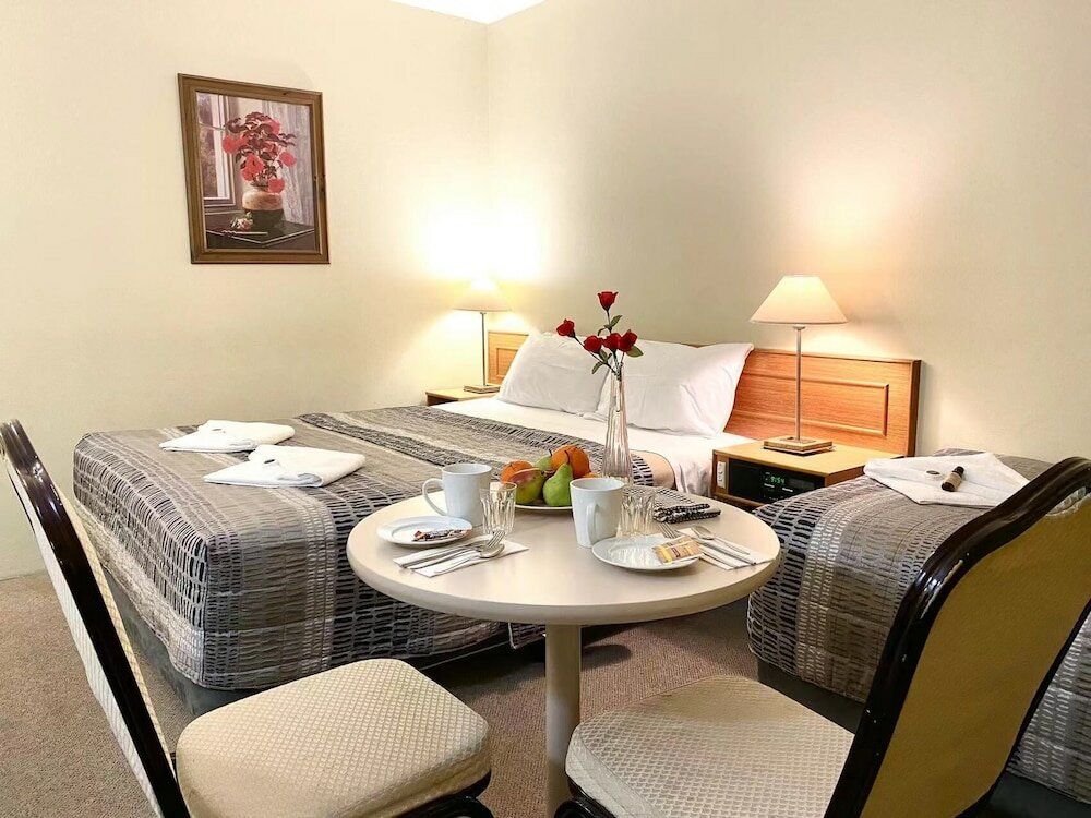 Фото Gateway Motor Inn