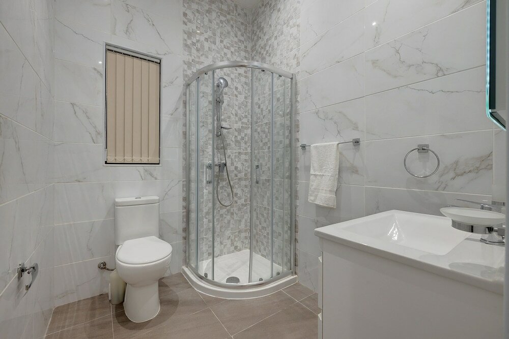 Фото Stylish 3br Apartment, Fantastic Location in Sliema