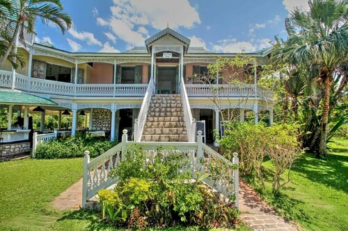 Гостиница Stunning Views at sky Castles, Ocho Rios в Очо-Риос