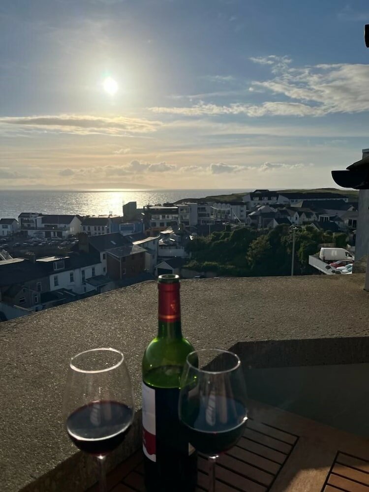 Фото Portrush Penthouse Stunning Harbour & Atlantic Views