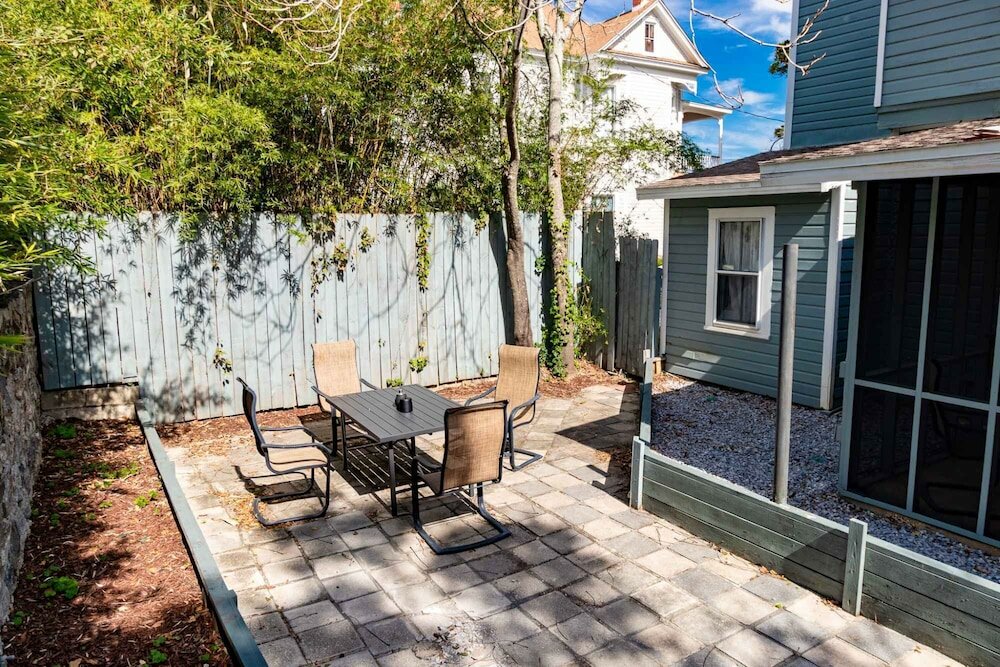 Фото The Iconic Palafox Palace