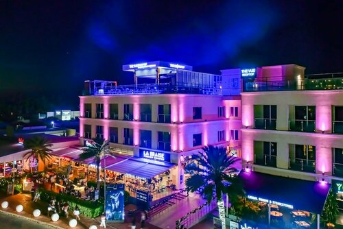 Гостиница The Cove - Condo Hotel - Perfect Location в Пальм Бич