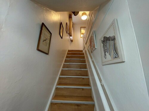 Гостиница Lovely 2-bed House in the Heart of Woodhouse
