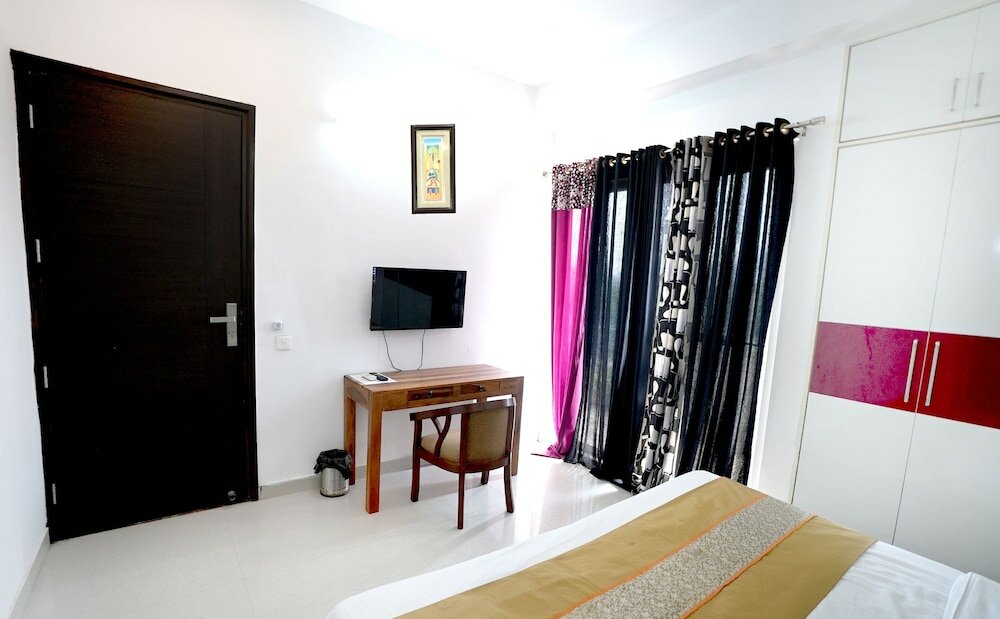 Фото Gupta Residency