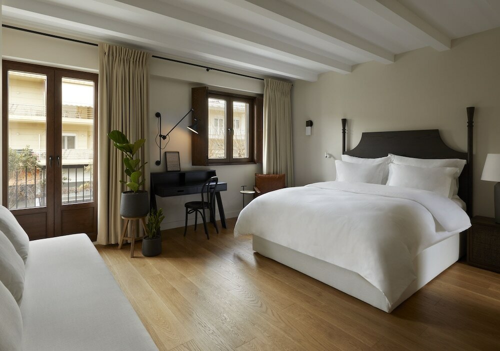 Фото The Storyteller Boutique House