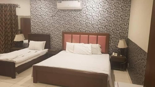 Гостиница Hotel Eden Rock в Равалпинди