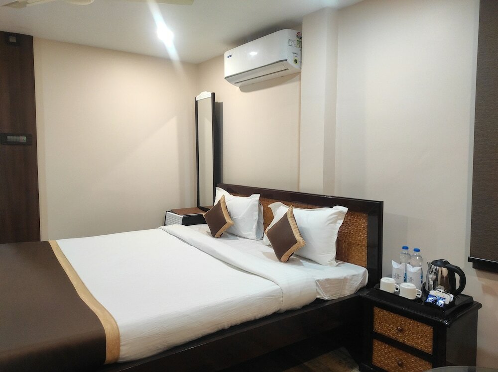 Фото Hotel Relax - Nagaon