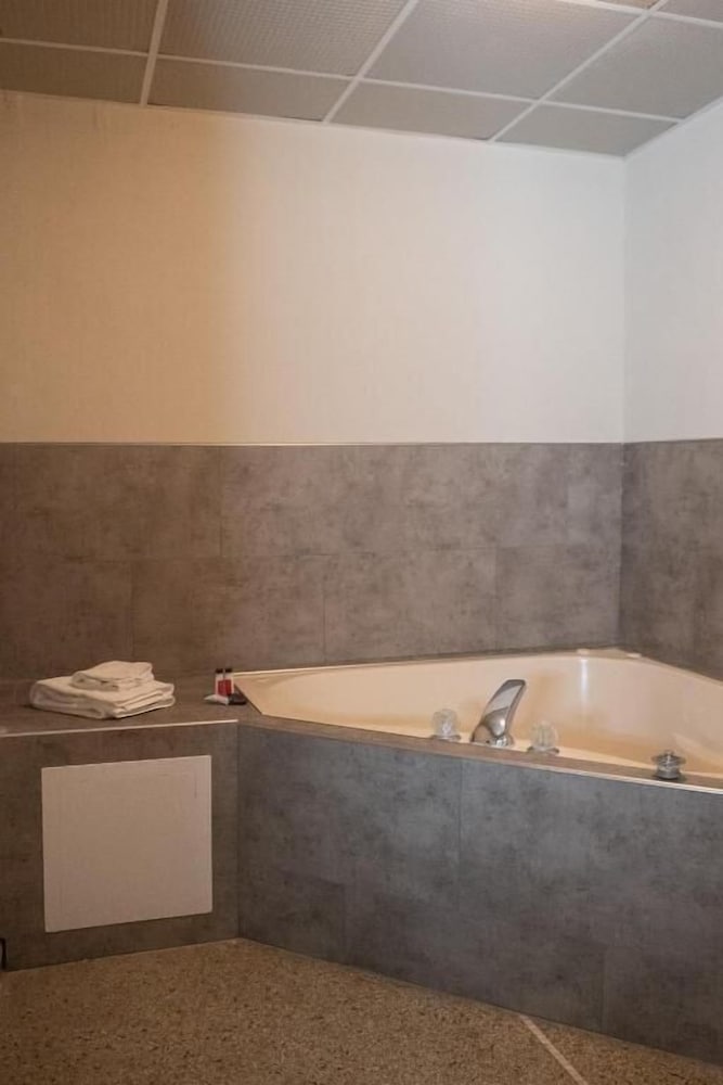 Фото Hotel Chataura