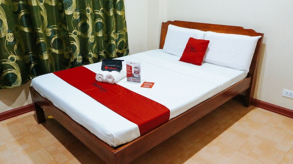 Фото RedDoorz near Talisay District Hospital