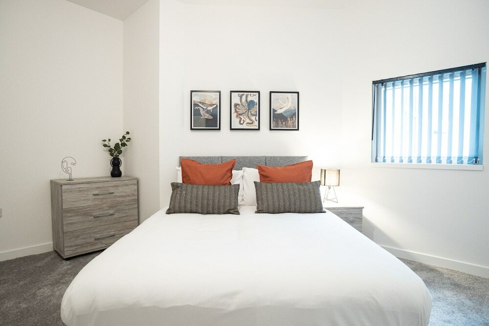 Фото Luxe Apts PBoro Parking-Gym-Cinema