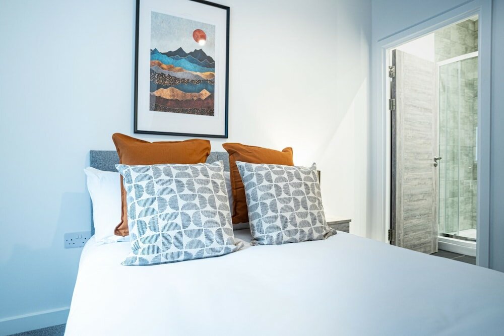 Фото Luxe Apts PBoro Parking-Gym-Cinema