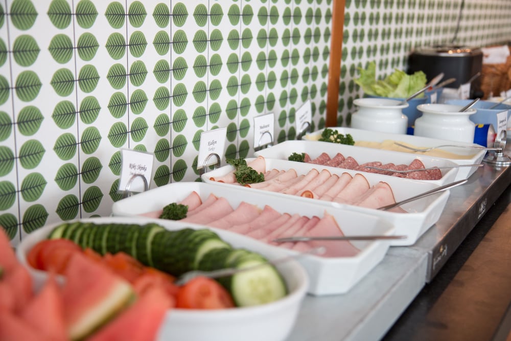 Фото Hotell Aston