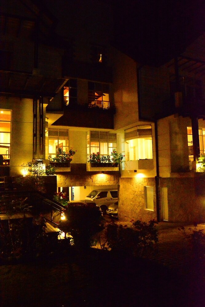 Фото Unique Cottages