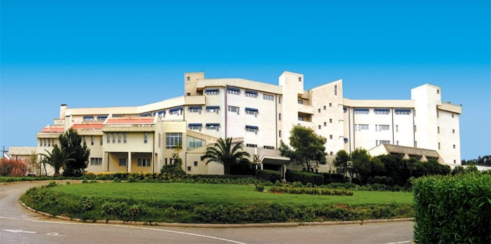 Фото отеля 1