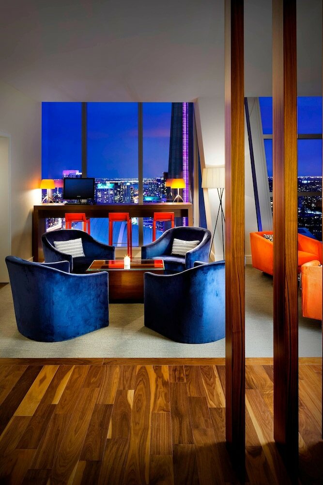 Фото Delta Hotels by Marriott Toronto