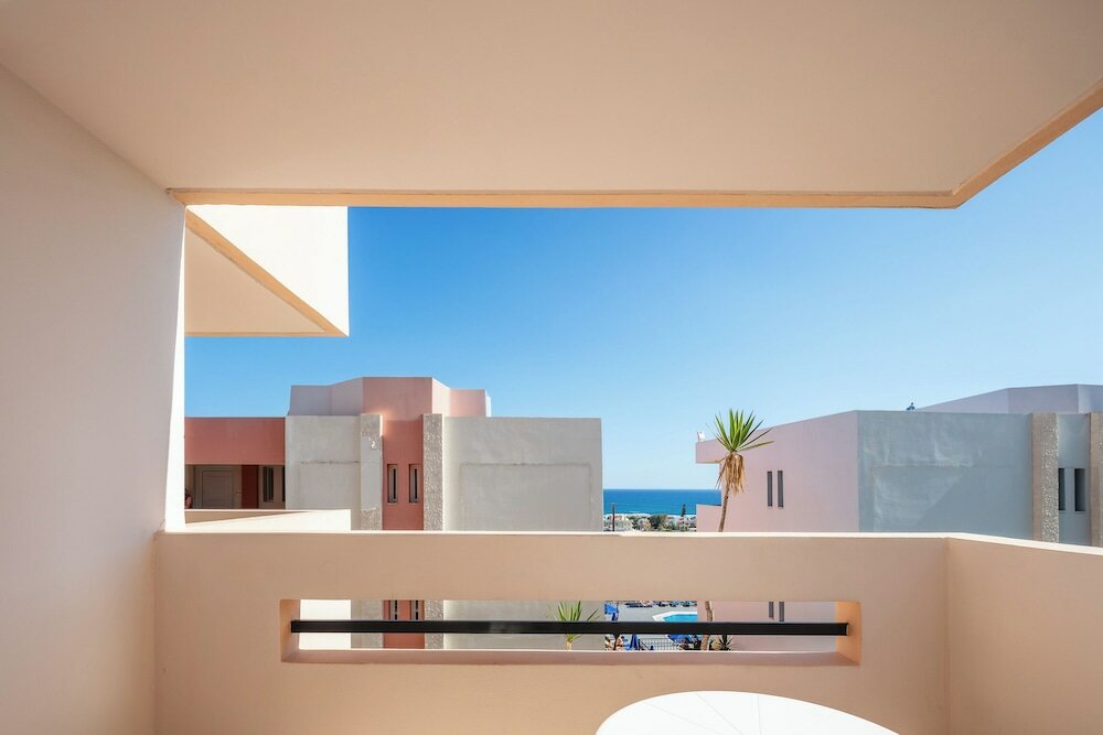 Фото Koni Village Hotel