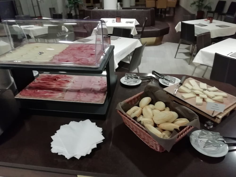 Фото Hotel Camelia