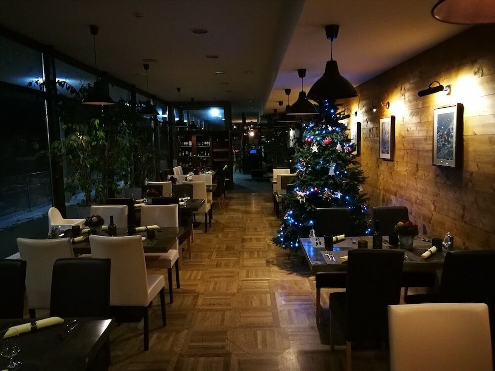 Фото Hotel Crocus