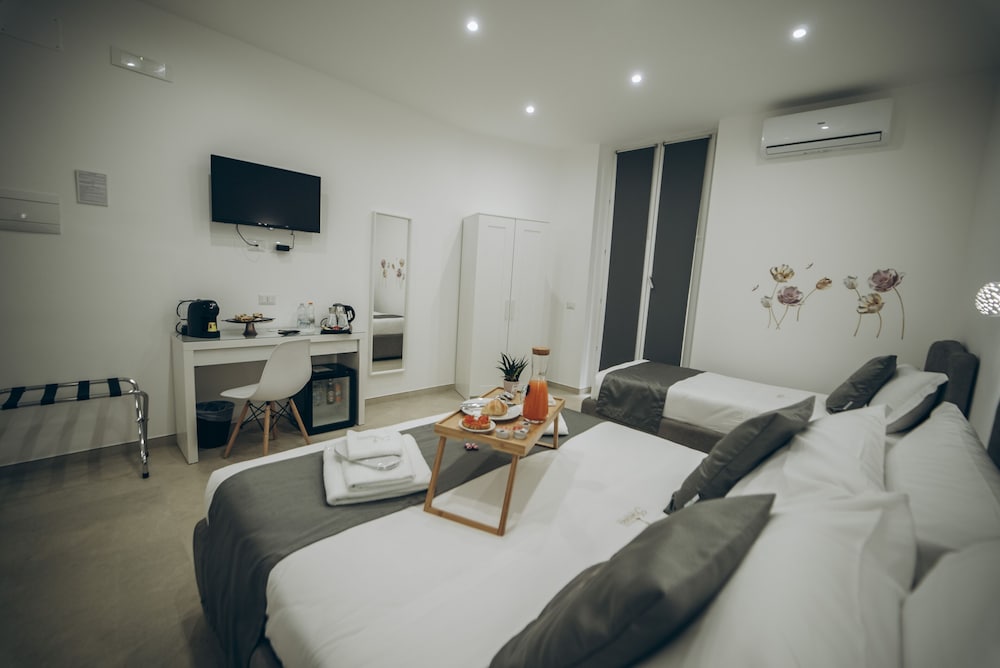 Фото Dimora Fantasia Charme B&b