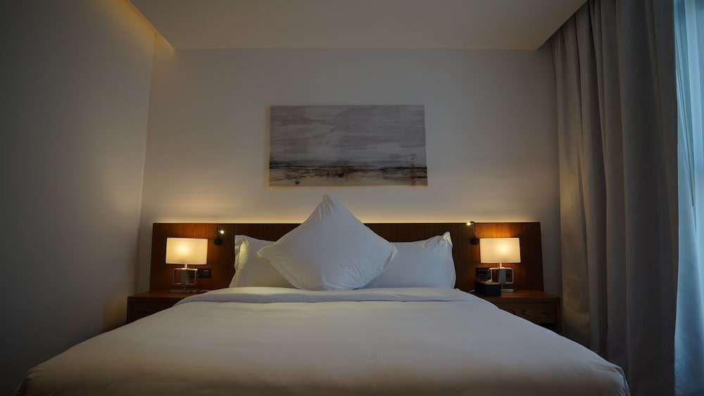 Фото Jasmine Garden Hotel