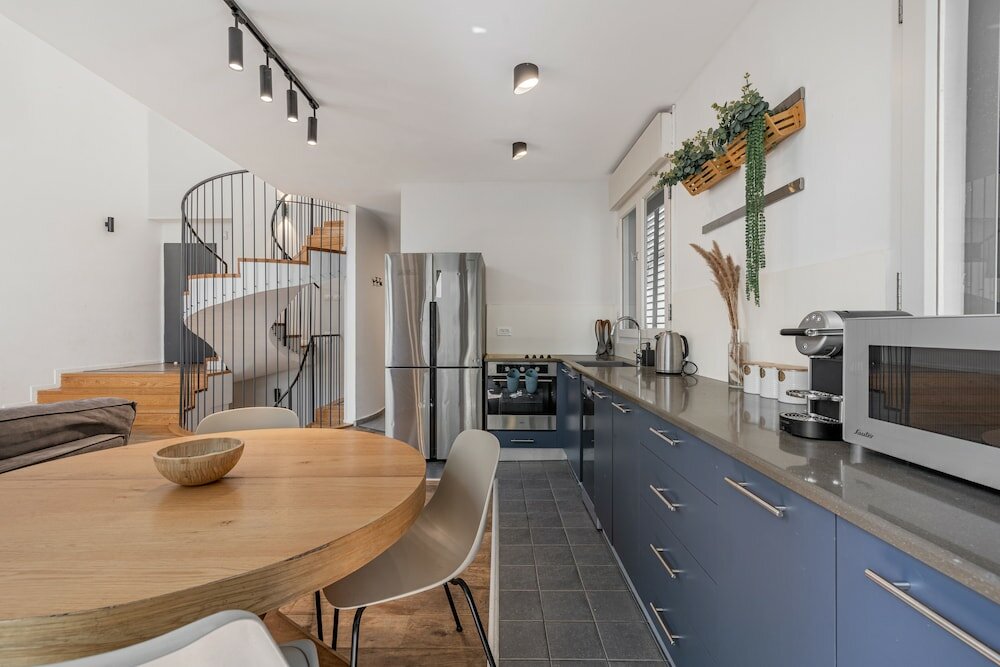 Фото OurPlace Rothschild Allenby by Tie